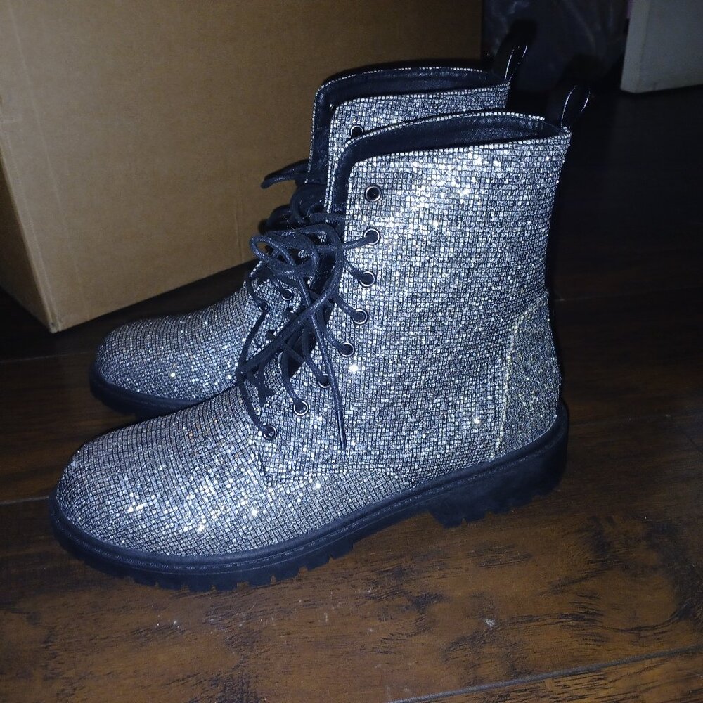 BN  Sparkle Boots In Box 🪩